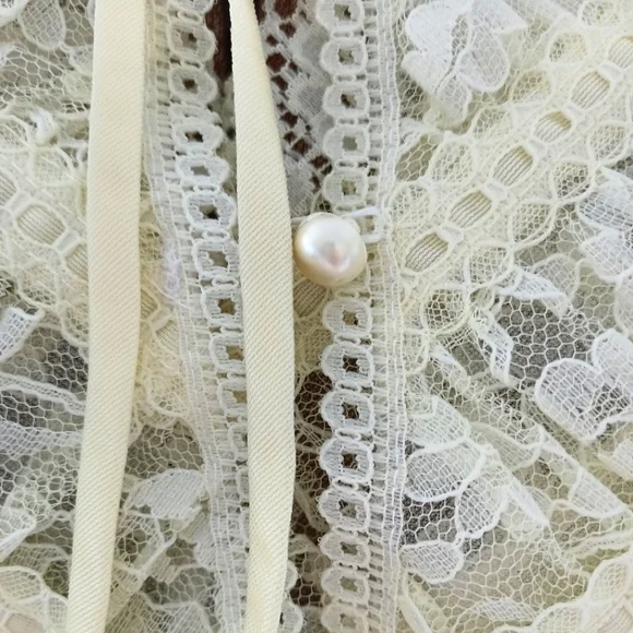 BUTTERY YELLOW, VTG BERNETTE NYLON, LONG PEIGNOIR SET! SZ MED